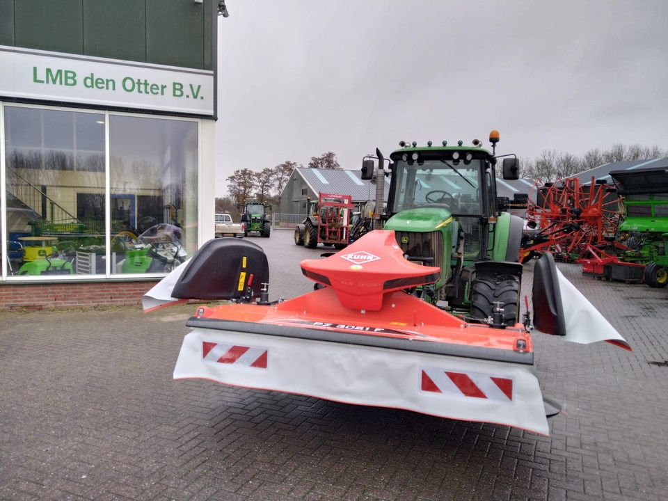  Een nieuwe Kuhn PZ3021F front